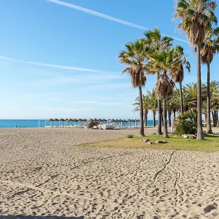 De Lujo Junto A La Playa Totalmente Equipado Apartamento